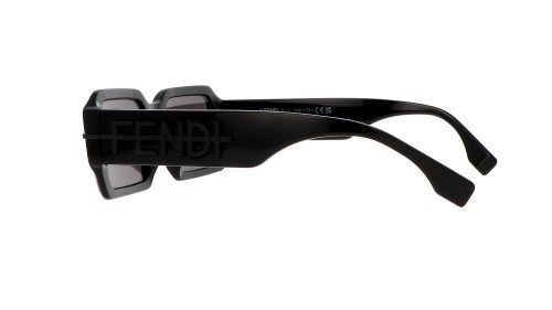 Fendi FE40073U - 01A - 52 Occhiali da sole Black Square