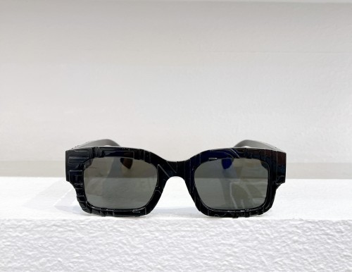 Fendi FE40104I - 01C - 50 Occhiali da sole Black Square